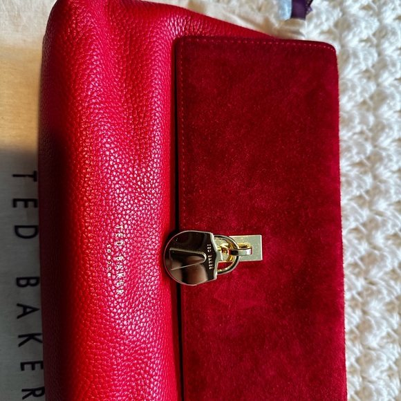 Ted Baker - Red leather w/ Suede on purse - Picture 4 of 5